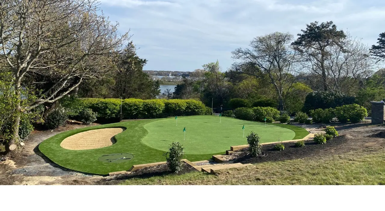 beautiful backyard putting green design